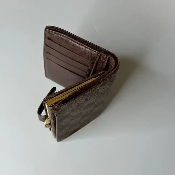 Louis Vuitton Damier Ebene Kisslock Wallet - Picture 5 of 8